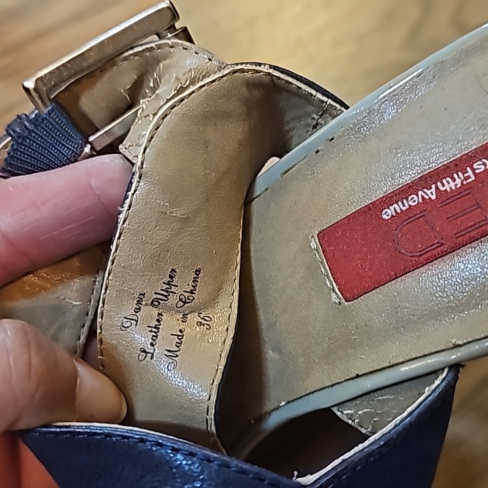 Shoes - Picture 5 of 10